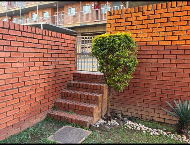 1 BEDROOM PROPERTY TO RENT IN THE REEDS